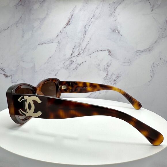 New CHANEL Sunglasses - Picture 12 of 16